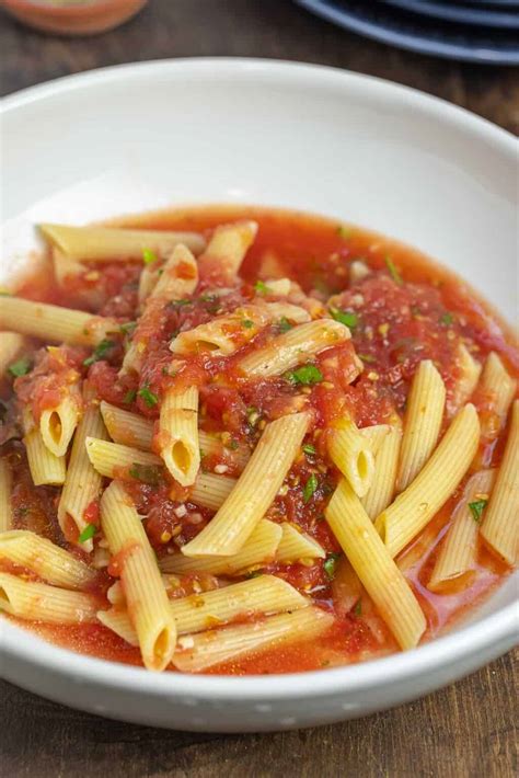 5 Ingredient No Cook Tomato Sauce The Mediterranean Dish