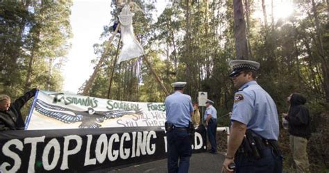Australia How Bob Brown Challenged Tasmanias Anti Protest Laws Opendemocracy