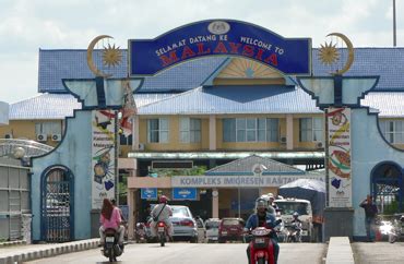 Malaysia's border with thailand is located to the north of peninsula malaysia and runs between the straits of malacca on the west and the gulf of tm6 card (arrival/departure. Rantau Panjang - Kelantan