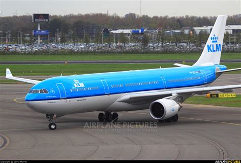 Ph Aka Klm Airbus A330 300 At Amsterdam Schiphol Photo Id 206769