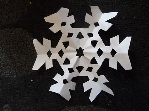 An Ordinary Life How To Make A 6 Pointed Snowflake