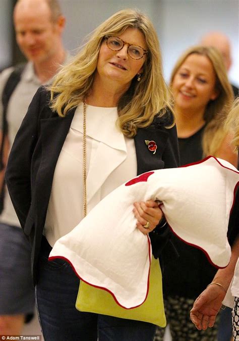 Susannah Constantine Lands In Australia Ahead Of I M A Celebrity Daily Mail Online