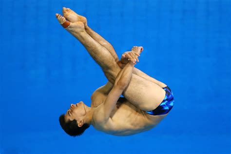 Centennial diving has qualified divers to the usa diving junior nationals every year since 2006. Olympic Diving Fail - Olympic Diving Fail - Zimbio