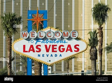 Welcome To Fabulous Las Vegas Sign Stock Photo Alamy