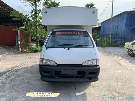 ダイハツ・ハイゼット, daihatsu haizetto) is a cab over microvan and kei truck produced and sold by the japanese automaker daihatsu since 1960. 2004 Daihatsu Hijet Food Truck 2,000kg in Johor Manual for ...