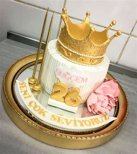 But the ugandan queen cake was new to me. #queen #crown #birthday #cake | Birthday cake crown ...