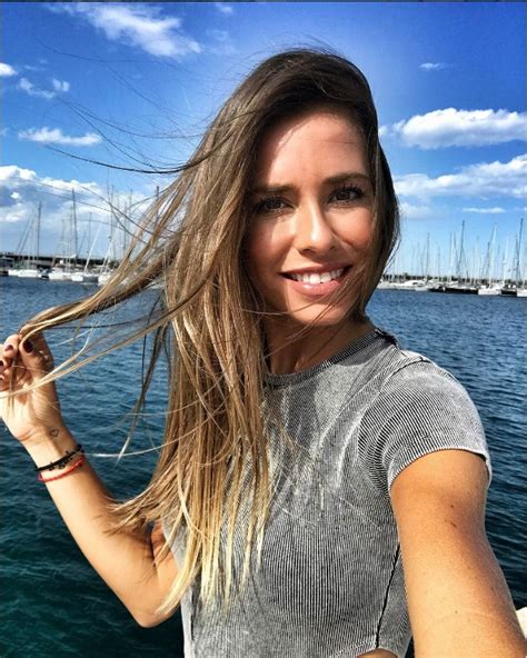 La novia de jonathan dos santos canceló su boda con el jugador mexicano porque, según medios mexicanos, el menor de los hermanos el volante jonathan dos santos descartó este lunes que la selección mexicana sea favorita ante alemania, actual campeona del mundo, a la que se enfrentará. Marta Carriedo, la novia de Jonathan dos Santos - Futbol ...