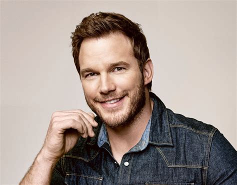 (as well as aliens, dinosaurs and bad guys.) #thetomorrowwar comes to @primevideo. Chris Pratt HD Wallpaper | Background Image | 2048x1601 ...
