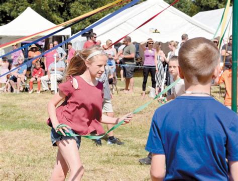 In Pictures Thousands Flock To Hurst Show And Country Fayre Photo 1