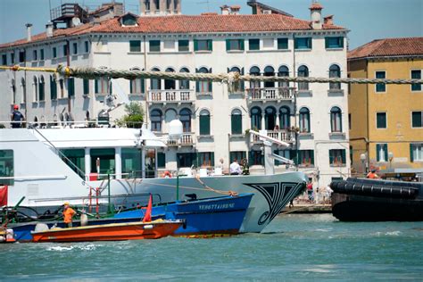 5 Injured In Venice As Cruise Ship Slams Into Tourist Boat Inquirer News