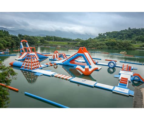 The Highest Quality Giant Inflatable Floating Water Theme Park For Adults Floating Inflatable