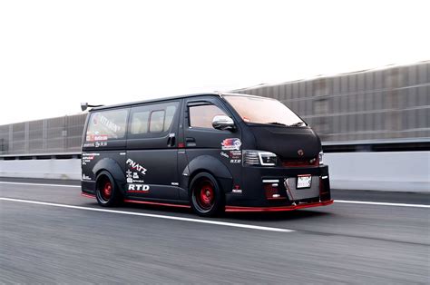 2016 Toyota Hiace King Of The Vans