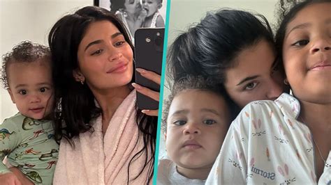 Kylie Jenner Cuddles Kids Stormi And Aire Makes Breakfast In Candid