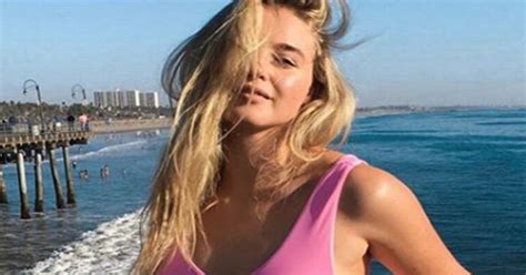 Iskra Lawrences Nude Striptease Sends Instagram Into Overdrive Daily