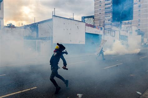 Venezuelas Opposition Holds Its Biggest Protests In Years Will They