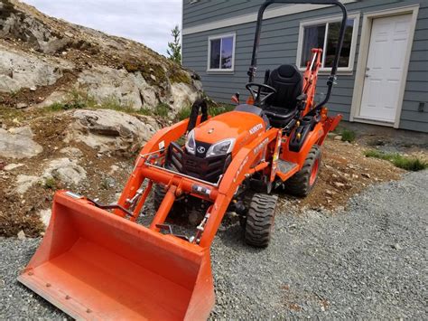 2017 Kubota Bx23s Tractor Outside Victoria Victoria