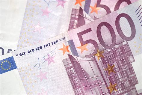 Adieu Les Billets De 500 Euros Ils Vont Disparaître à Partir De Ce
