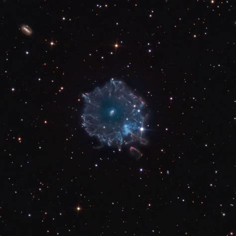 Cat's eye nebula real image. APOD: 2012 August 31 - Halo of the Cat's Eye