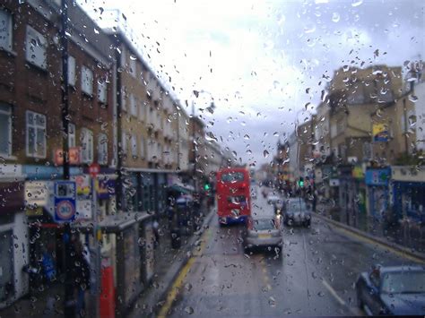 London Rain Wallpapers Top Free London Rain Backgrounds Wallpaperaccess