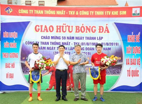 Nhằm tập trung tối đa nguồn lực cho mục tiêu phát triển cốt lõi là công nghệ và công nghiệp, tập đoàn vingroup đã quyết định trao tặng toàn bộ trung tâm đào tạo bóng đá trẻ pvf tại tỉnh hưng yên cho tập đoàn giáo dục văn lang. Giao hữu bóng đá Công ty Than Thống Nhất - TKV & Công ty ...