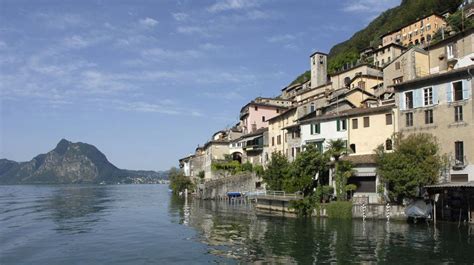 Those of you who still feel like walking have the possibility of taking the easy path along the lake all the way to castagnola; Ticino Weekend - Spaziergang nach Gandria
