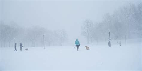 Winter Snow Storm Slams New England Wsj