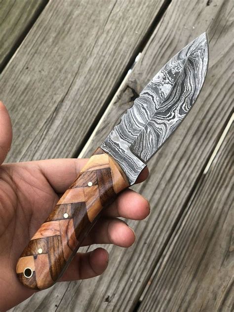 Hand Forged Damascus Steel Skinnerhunting Knife Wrose Wood And Olive