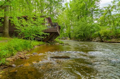 Cozy cabin in the woods! Helen, GA Cabin Rentals | River`s Edge | 2 BR Cabin on the ...