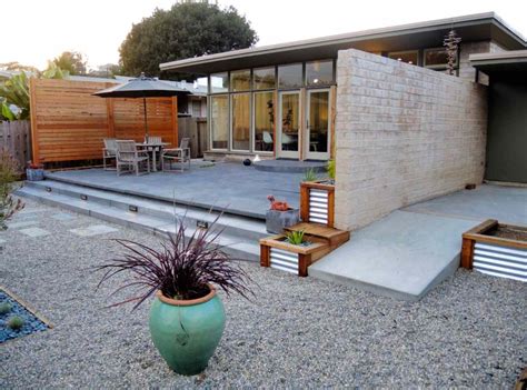 25 Garden Designs For Midcentury Modern Homes