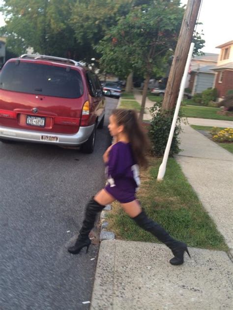 Uživatel Alexaa Na Twitteru „when U Mistake An 8 Year Old For Ariana