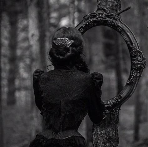 𝖌𝖗𝖎𝖒 𝖗𝖊𝖆𝖕𝖊𝖗 ♚ Dark Photography Fantasy Photography Gothic Aesthetic