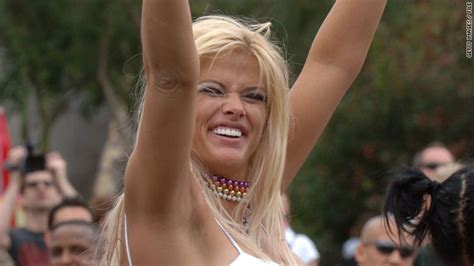 Anna Nicole Smith Trial Nears End With Bathtub Video