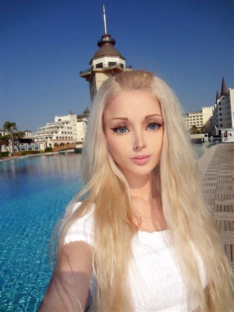 Pin By Dana Wray On Valeria Lukyanova Real Barbie Human Doll Hair Beauty