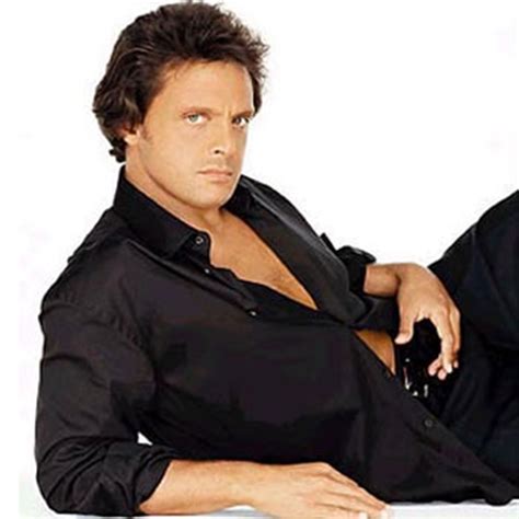 Jun 04, 2021 · este nuevo amor de luis miguel se da tras su sonada ruptura con su corista mollie gould.dicha separación se dio en medio de rumores de infidelidades por parte de la joven. lujorexia