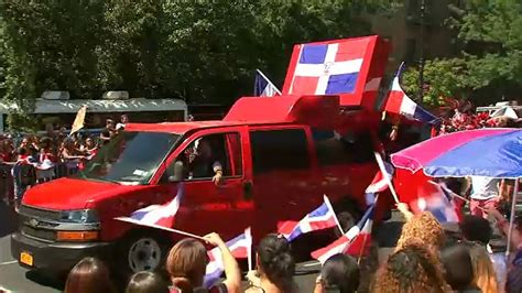 Thousands Line Grand Concourse For Bronx Dominican Day Parade Abc7 New York