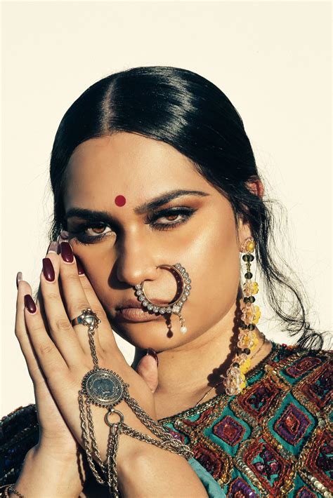 Meet Biddy The 21st Century Indian Girl Kno Indian Girls Indian Aesthetic Indian
