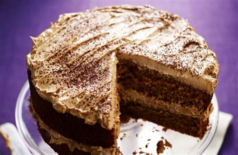 Here's 30+ reasons to wake up happier—fyi, they're covered in streusel. Coffee Cake | Baking Recipes | GoodtoKnow