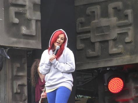 2 dni temu ewa wystąpiła na gali český slavík 2012. Ewa Farna: Eska Music Awards 2012