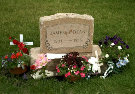 This is a clip from the upcoming documentary film james dean's last drive. please come join us for our annual. 30. September: Heute vor 65 Jahren starb James Dean- nun ...