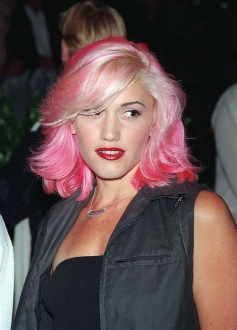 Gwen Stefani With Pink And Blond Hair Gwen Stefanis Natural Hair