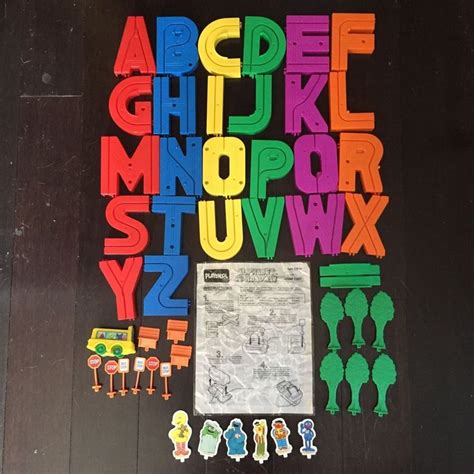 Complete Vtg Playskool Sesame Street Alphabet Roadway Letters Train Bus