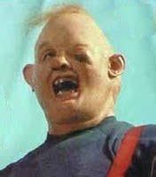The mask looks slightly like sloth from the goonies, but just a bit. LOS GOONIES: SLOTH