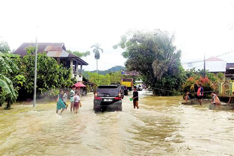 Sumbar Diterjang Banjir Dan Longsor Ontime Id