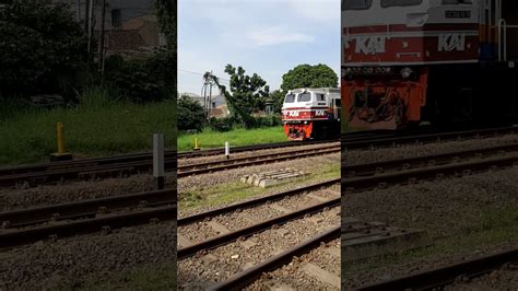 Ka Lokomotif Livery Argo Wilis Edisi Natal Bandung Surabaya Gubeng Petak Stasiun Kiaracondong