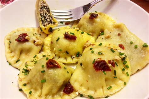 Get dinner on the table with food network's best recipes, videos, cooking tips and meal ideas from top chefs, shows and experts. Ravioli di grano duro ripieni di veg-ricotta, spinaci e ...