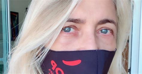 Arrivano anche tanti commenti di conforto: Mara Venier nonna smart con Claudio, la foto insieme al ...