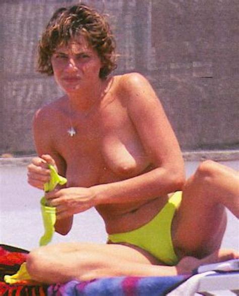 These 42 Nude Simona Ventura Pictures Stunned Her Fans Leaked Diaries