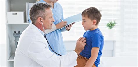ᐅ ¿Los menores de edad pueden ir al médico solos (sin su ...
