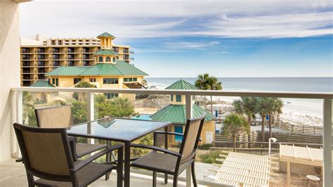 wondering where to stay in destin and miramar beach florida check out this beach unit a