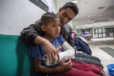 These 20 Images From Nepal Capture The Hope Among Earthquake Survivors Huffpost Good News